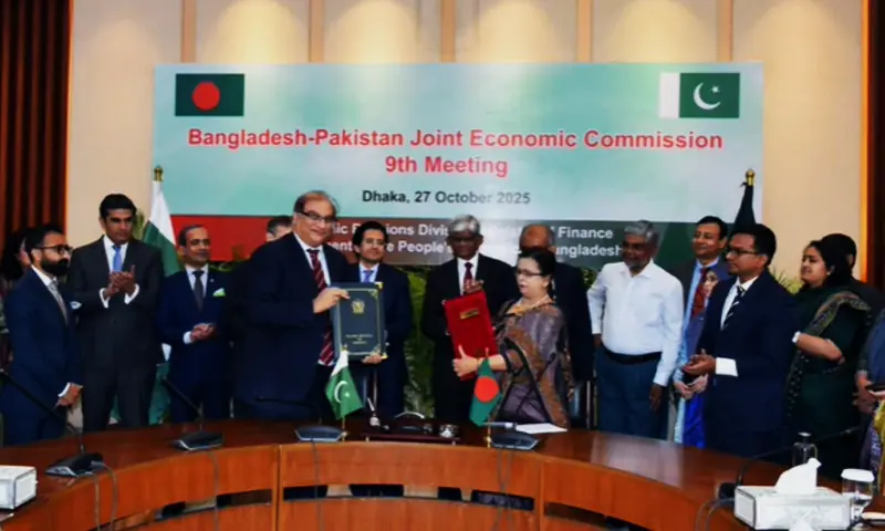 &mdash; فوٹو: پیٹرولیم ڈویژن