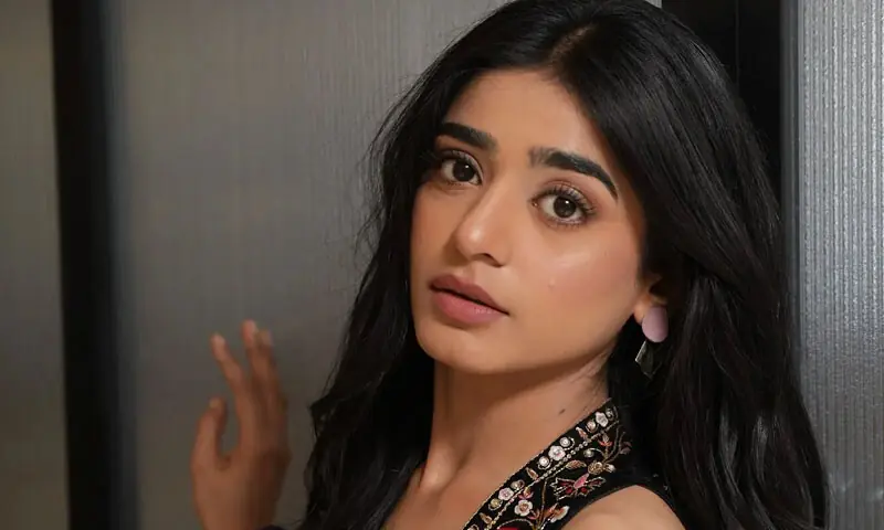 مہمانوں کو بلا کر انہیں ہراساں کرنا بند کیا جائے، سحر خان کی پوڈکاسٹرز پر تنقید