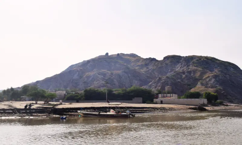 The ancient port of Mari Indus, with the temples perched at the top