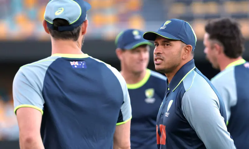 Australia opener Khawaja out of second Ashes Test with injury