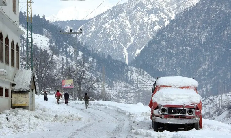 PMD predicts light rain, snowfall in northern areas today