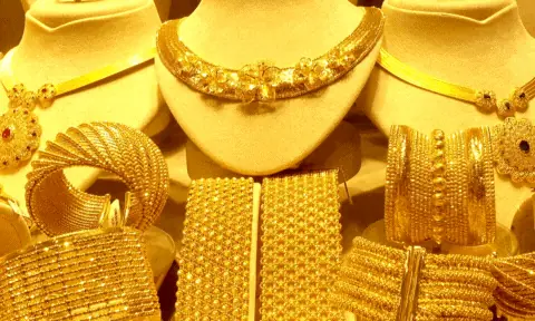 سونے کی قیمت میں 10 ہزار 700 روپے کا اضافہ