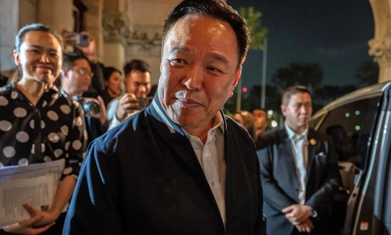 Thai PM dissolves parliament, paves way for polls