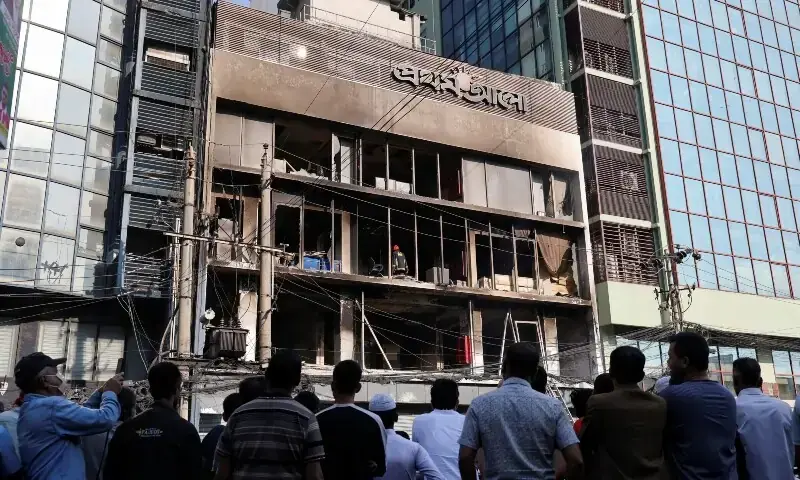 بنگلہ دیش میں بھارت کے سخت ناقد نوجوان رہنما کی ہلاکت کے بعد پرتشدد مظاہرے