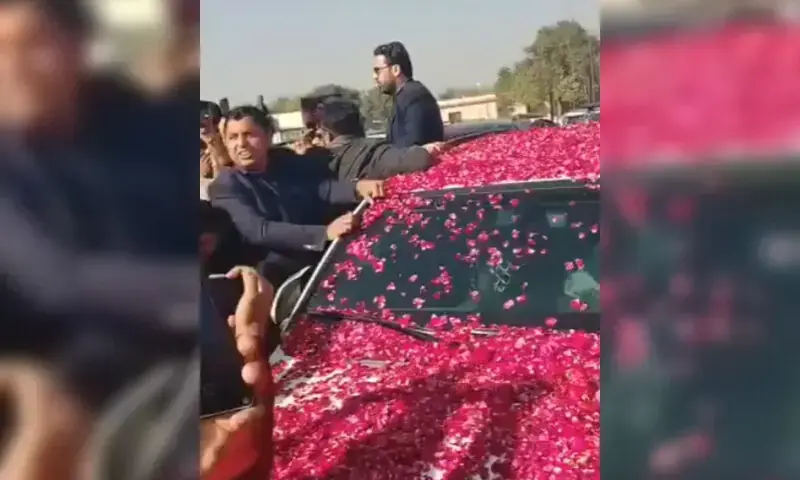پی ٹی آئی کا نیا احتجاجی لائحہ عمل، وزیراعلیٰ خیبرپختونخوا لاہور پہنچ گئے
