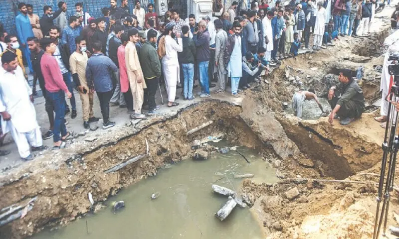 Eight-year-old dies in Karachi’s Korangi after falling into uncovered manhole