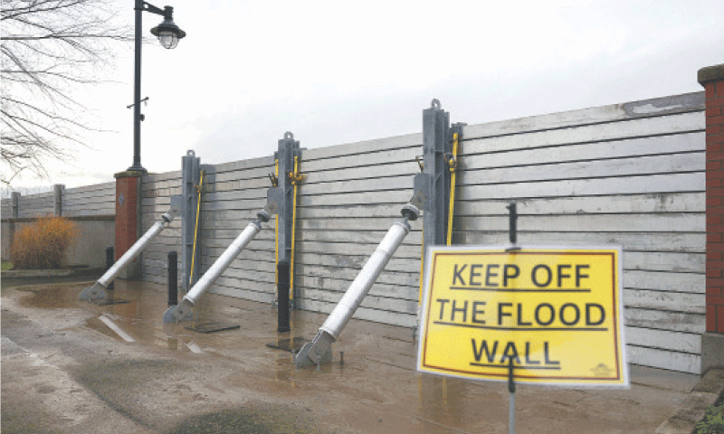 Flood-stricken towns in Washington state brace for potential levee failures