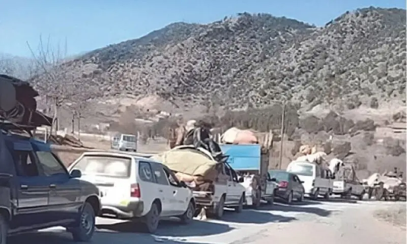 Displaced Tirah families face mismanagement at registration centres