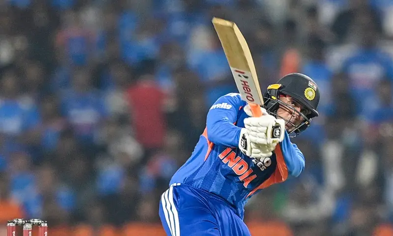 Abhishek blitzes New Zealand in big India win