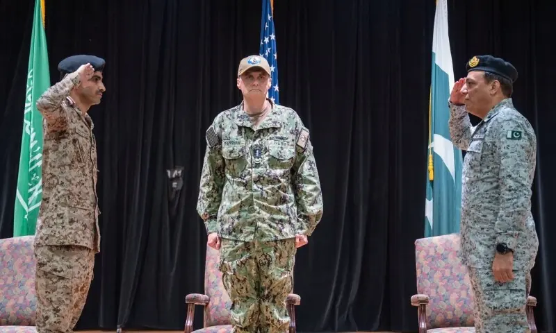 Pakistan Navy takes over command of combined task force