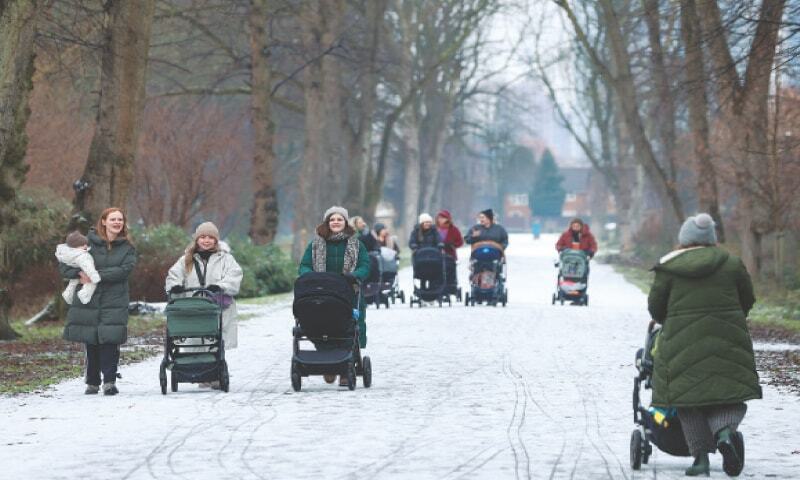 Six die in weather accidents as cold snap grips Europe