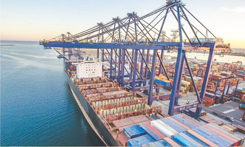 Shipping lines adopt official exchange rates