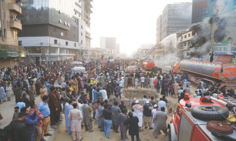 ‘Delayed govt response’ blamed for Karachi’s Gul Plaza catastrophe