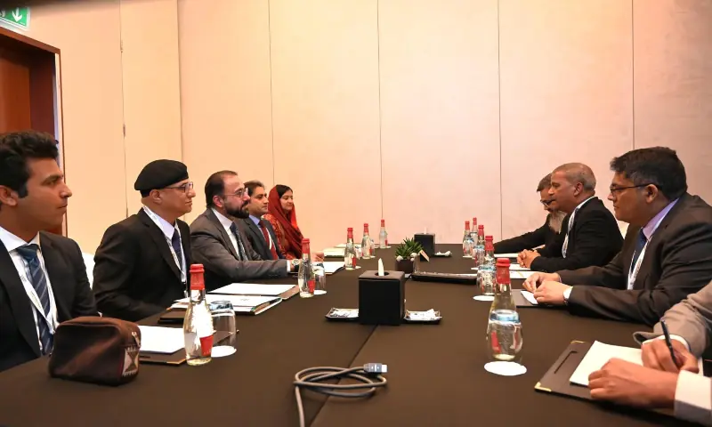 Islamabad, Dhaka explore ways to liaise in vocational training