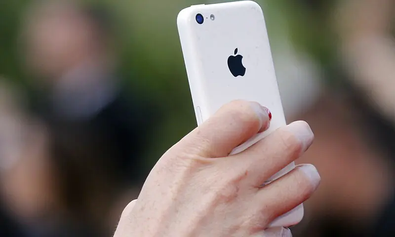 Sindh bans ‘unauthorised’ photography of teachers, students in girls’ govt colleges