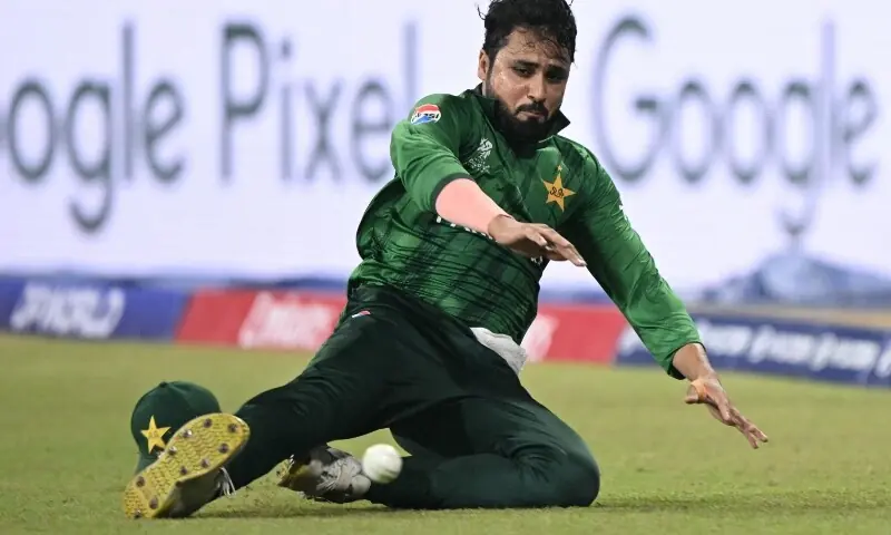  Pakistan&rsquo;s Faheem Ashraf in action. &mdash; Reuters 