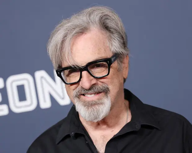 Lizzie McGuire star Robert Carradine dies at age 71