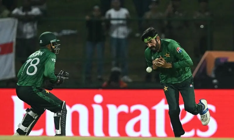  Pakistan&rsquo;s Tariq Usman (R) drops a catch of England&rsquo;s Jacob Bethell during the 2026 ICC Men&rsquo;s T20 Cricket World Cup Super Eights match between England and Pakistan at the Pallekele International Cricket Stadium in Kandy on February 24, 2026. &mdash; AFP 