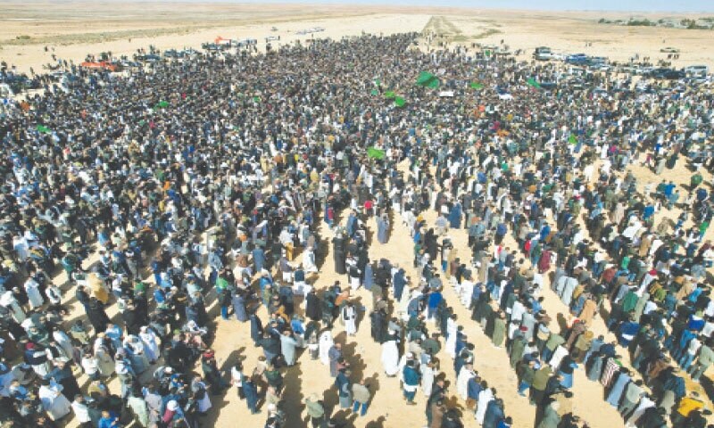 Thousands attend funeral of Qadhafi’s son