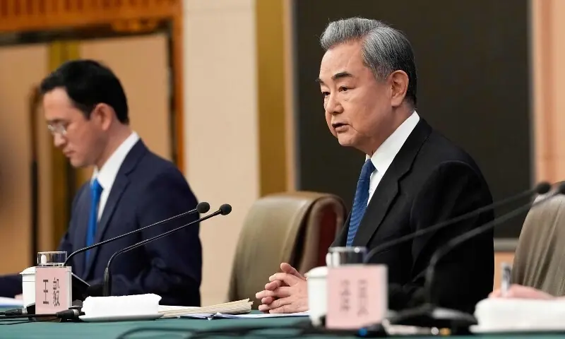 Chinese foreign minister urges US to manage differences in face of trade woes