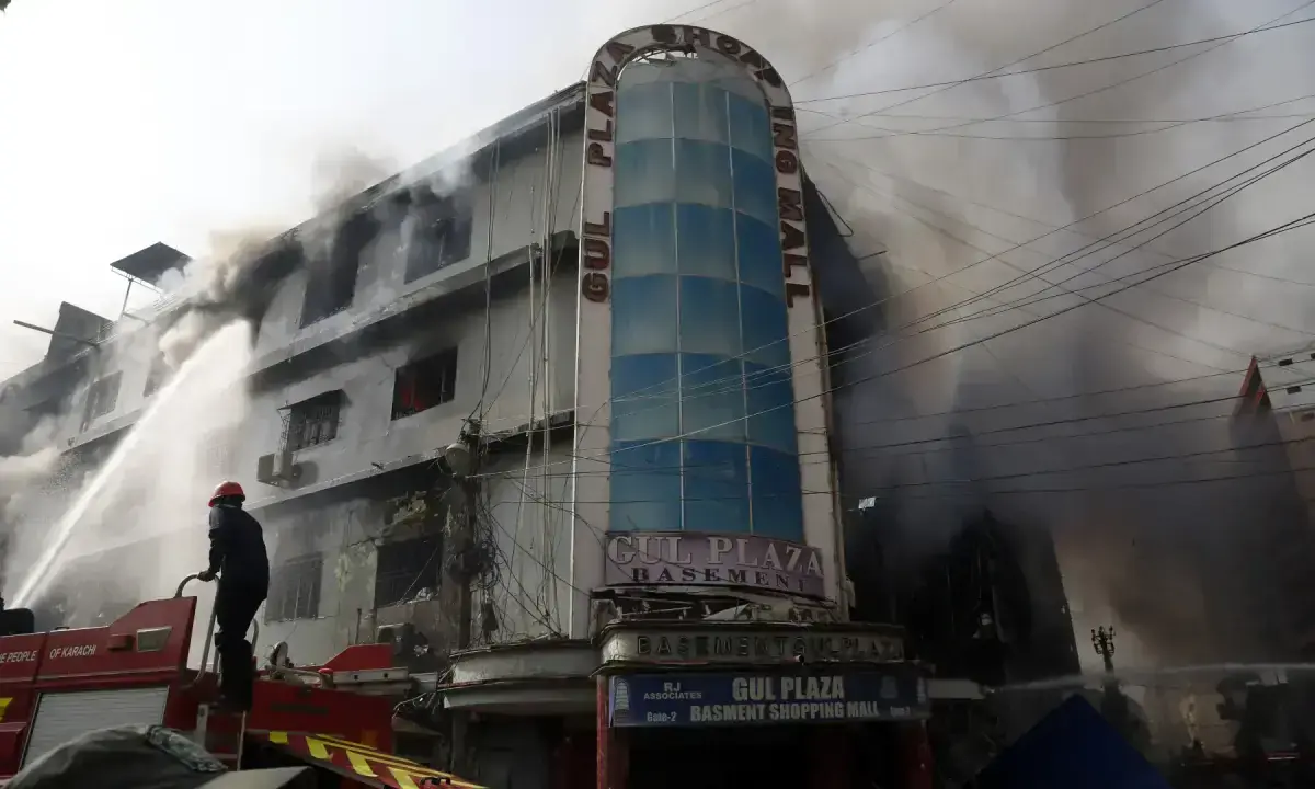 Rescue 1122 highlights equipment shortages and delayed alert in Gul Plaza fire response