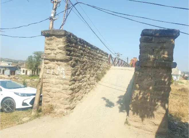  The well-paved entrance of the other small bridge near Sohawa serves as an example of the strength of construction carried out by the British. 