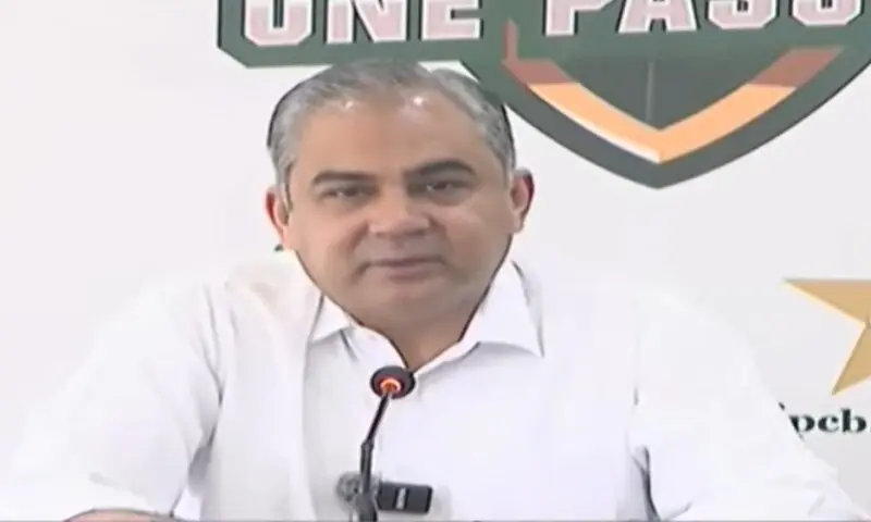 PSL to go ahead sans spectators, matches to be held in Lahore and Karachi amid austerity drive PSL to go ahead sans spectators, matches to be held in Lahore and Karachi amid austerity drive