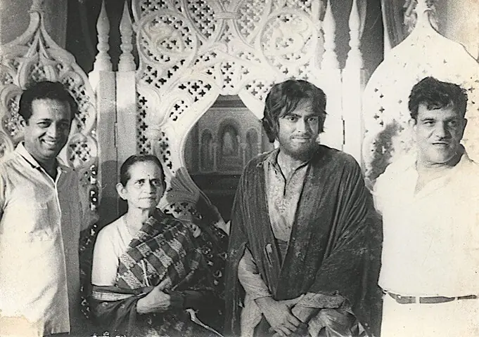 After director K. Asif passed away in 1971, Love and God was shelved until the mid-80s, when producer K.C. Bokadia revived the film in collaboration with Asif’s widow, Akhtar Asif, with Sanjeev Kumar stepping into the role of Qais. Sanjeev Kumar passed away before the film’s release