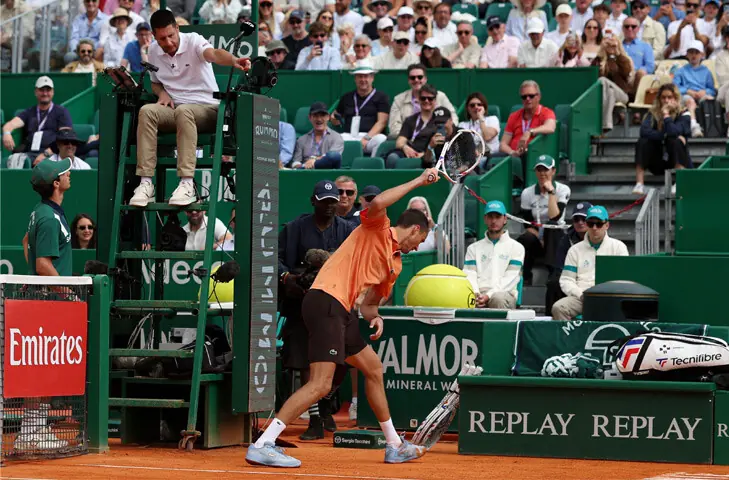 Medvedev thrashed 6-0, 6-0 by Berrettini; Zverev battles through