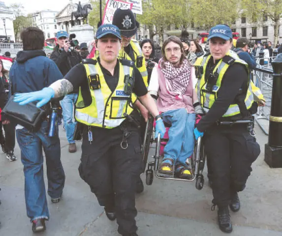 100 held at pro-Palestinian rally in London