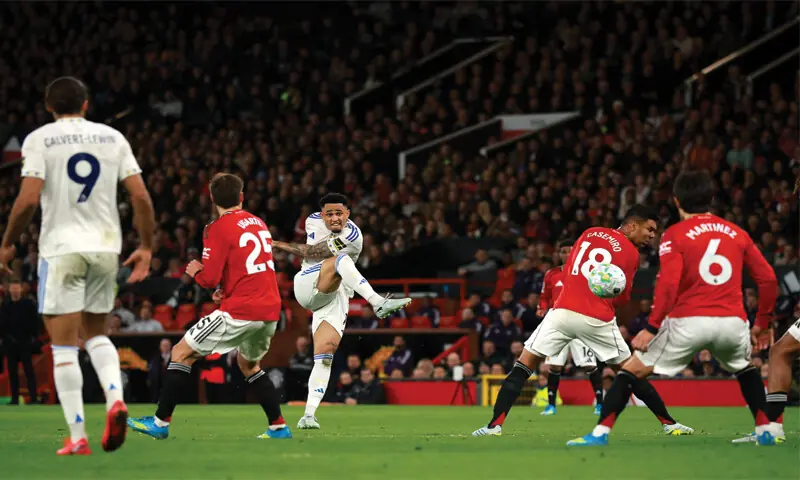 Leeds beat Manchester United as Martinez sees red at Old Trafford