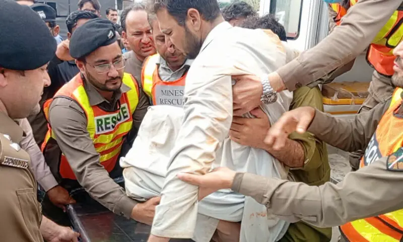 Man, earlier presumed dead, found alive from under the rubble 16 days after mine collapse incident in KP’s Mardan Man, earlier presumed dead, found alive from under the rubble 16 days after mine collapse incident in KP’s Mardan