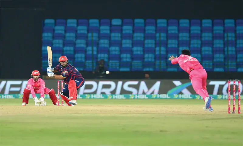 Islamabad United beat Karachi Kings by eight wickets in PSL