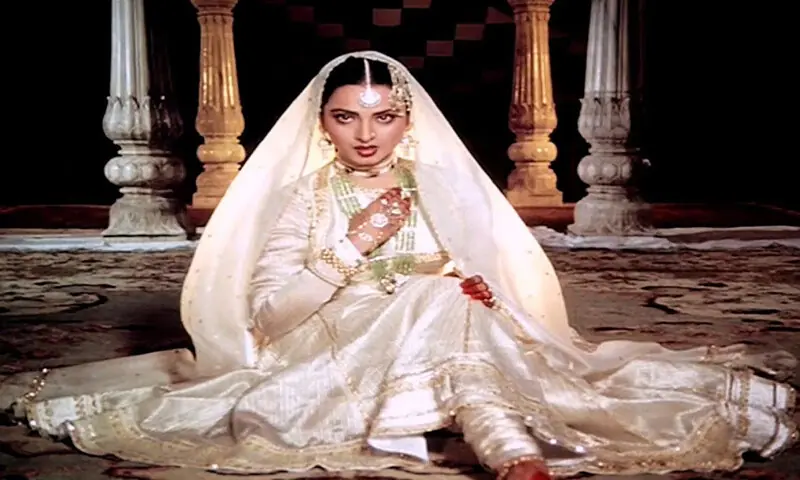 ‘Inn aankhon ki masti ke’ from Umrao Jaan (1981)