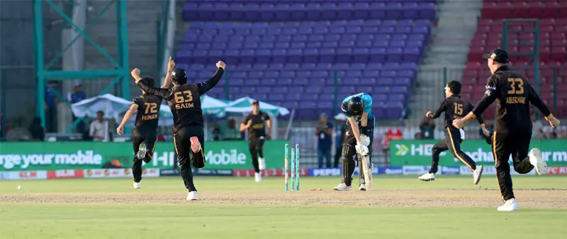  HYDERABAD Kingsmen players celebrate following the dismissal of Rawalpindiz tail-ender Ben Sears in the Pakistan Super League match at the National Bank Stadium on Sunday.&mdash;Tahir Jamal/White Star 