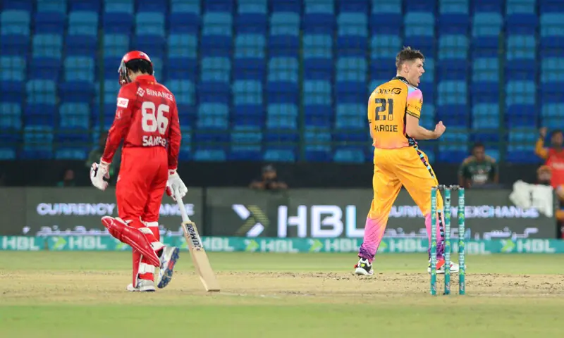  PESHAWAR Zalmi pacer Aaron Hardie celebrates after dismissing Islamabad United opener Sameer Minhas.&mdash;White Star  