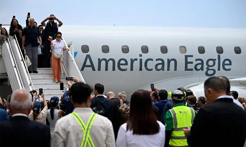 US resumes flights to Venezuela after seven years