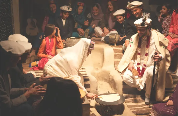  The video of &lsquo;Noor-i-Nazar&rsquo; shows a cherished matrimonial tradition in the Hunza Valley known as Rasm-i-Shapik (a roti-making ritual), in which the bride and groom jointly prepare bread 