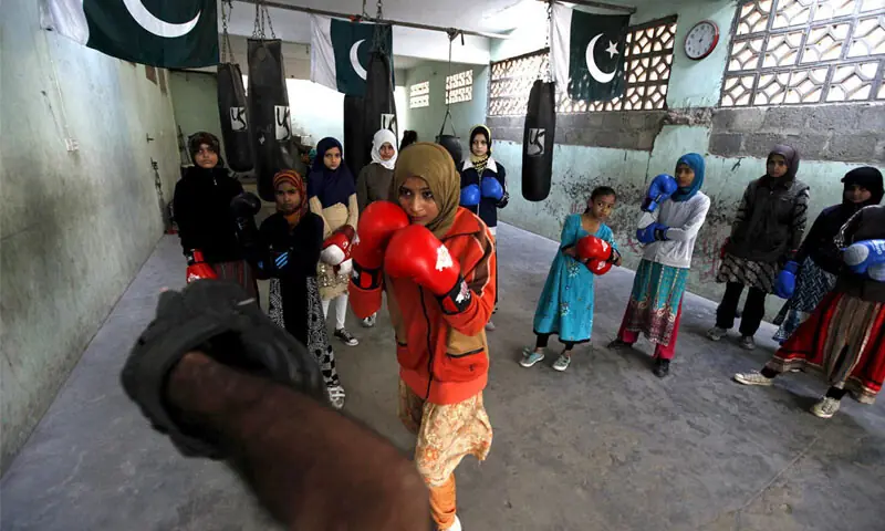  Girls training at Lyari&rsquo;s Pak Shaheen Boxing Club: girls in Lyari describe boxing as essential for survival in a volatile environment | Reuters 