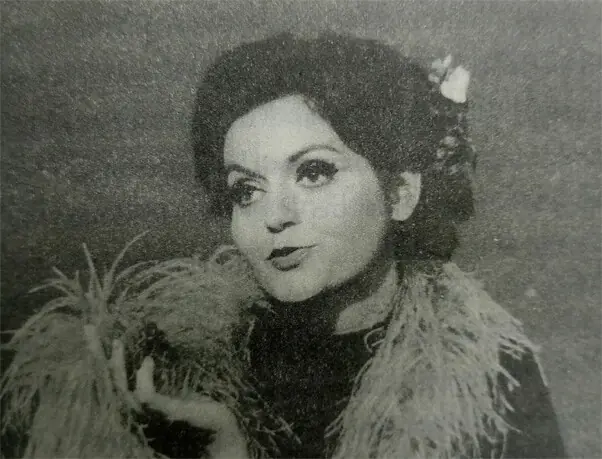 Salima Hashmi as ‘Begum’ in Such Gup in 1973 | Picture from the book