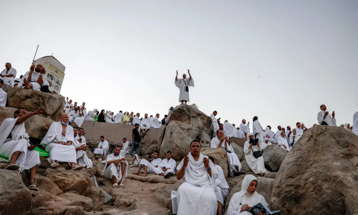 Haj sermon calls for Muslim unity, better conditions as pilgrims gather at Mount Arafat