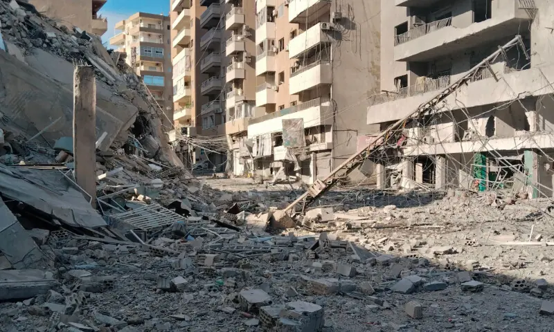  Rubbles of the destroyed buildings is pictured at the site of an Israeli strike in the southern Lebanese city of Tyre on May 31, 2026. - AFP 