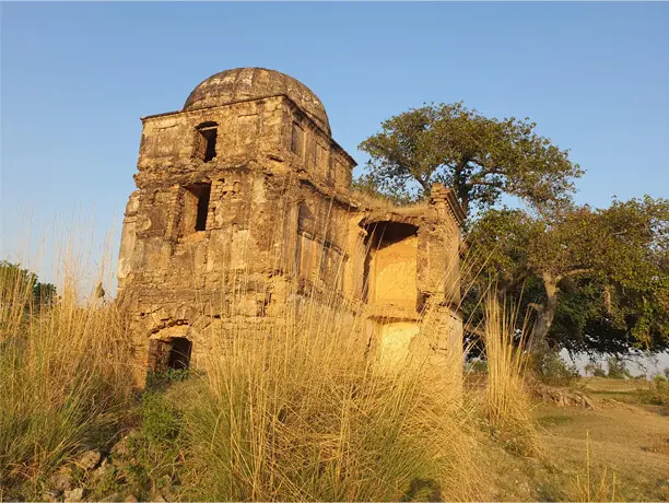 The shrine of Baba Mohan Das, a historic landmark, is falling into disrepair due to prolonged neglect and lack of preservation efforts.