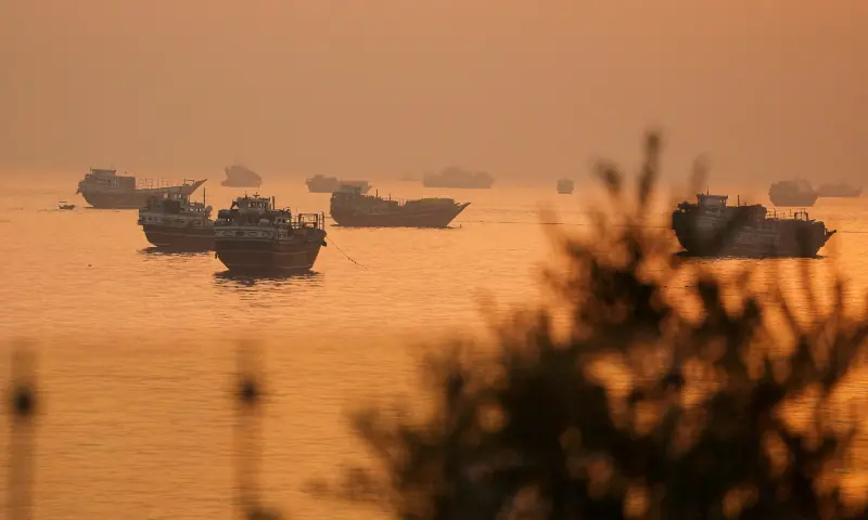 What happens when the Strait of Hormuz reopens?