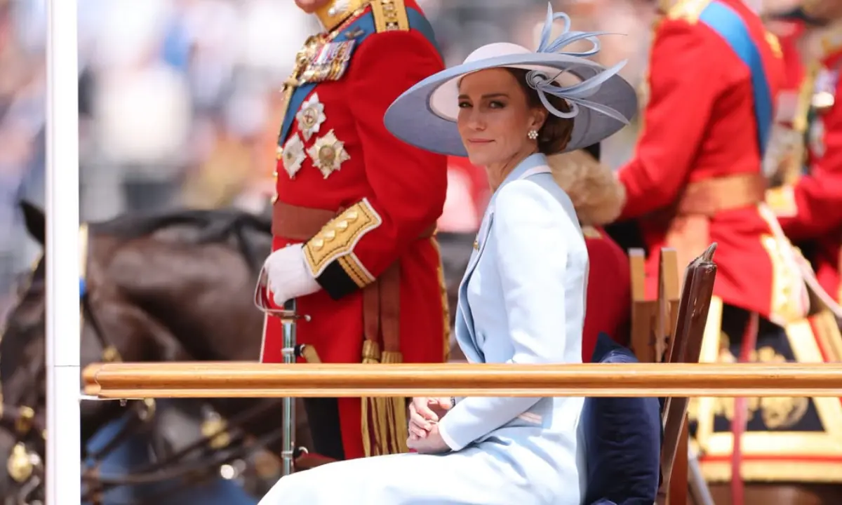 Former hospital staffer cautioned after trying to sell Princess Kate's medical records Former hospital staffer cautioned after trying to sell Princess Kate's medical records
