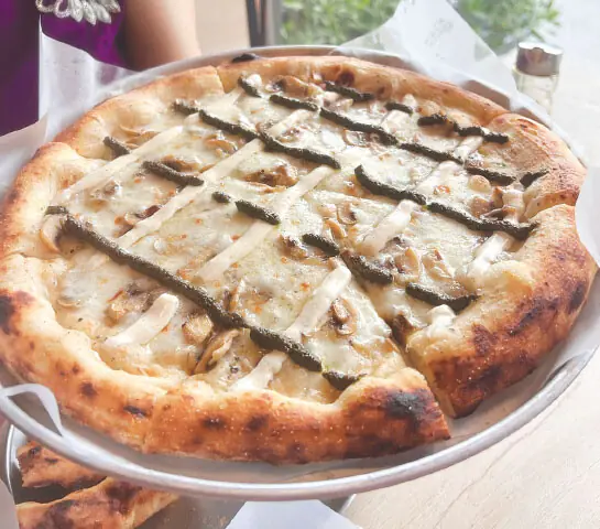 Mushroom, ricotta and pesto pizza