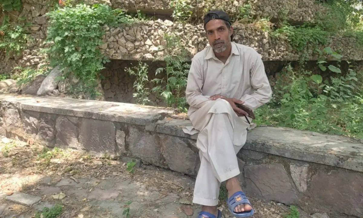 Zaheer Ahmed, the wildlife guard from Shah Allah Ditta, who first saw leopard scats. Photo by author. 