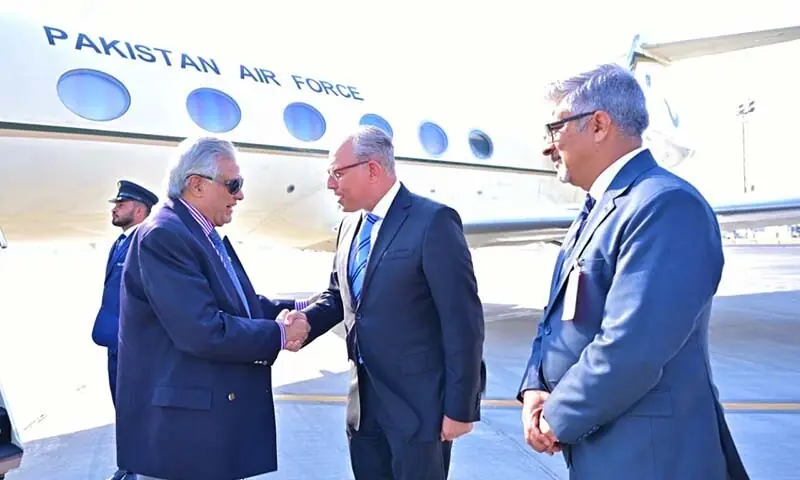 Dar arrives in Cairo for quadrilateral foreign ministers' meeting: FO