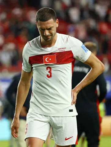 SANTA CLARA: Turkiye’s Merih Demiral looks dejected after the Group ‘D’ match against Paraguay at the San Francisco Bay Area Stadium.—Reuters