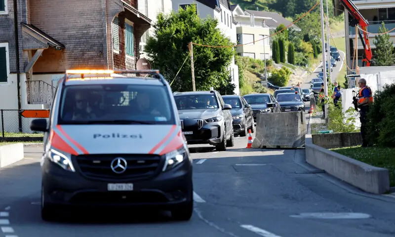  A convoy leaves the Burgenstock Resort in Stansstad, Switzerland, June 22. &mdash; Reuters 